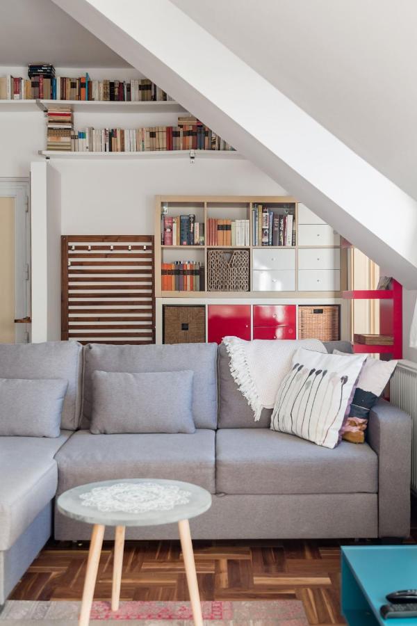 Relax Into Loft Living At A Light-Filled City Escape Budapest Exterior photo